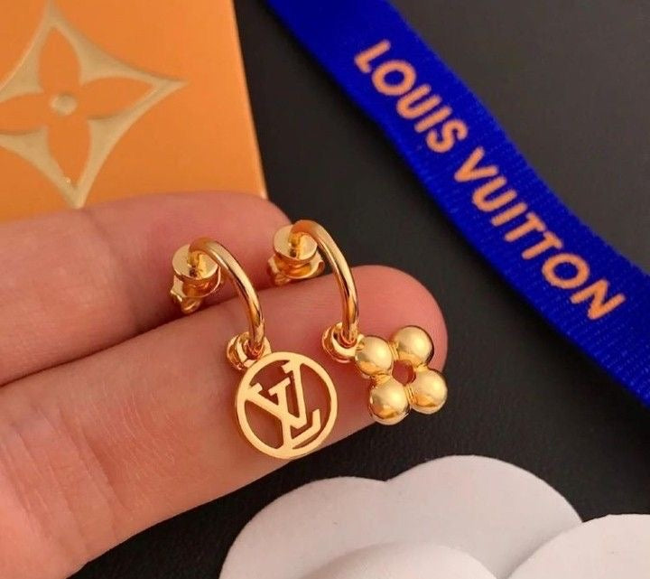 LV SMALL EARRINGS